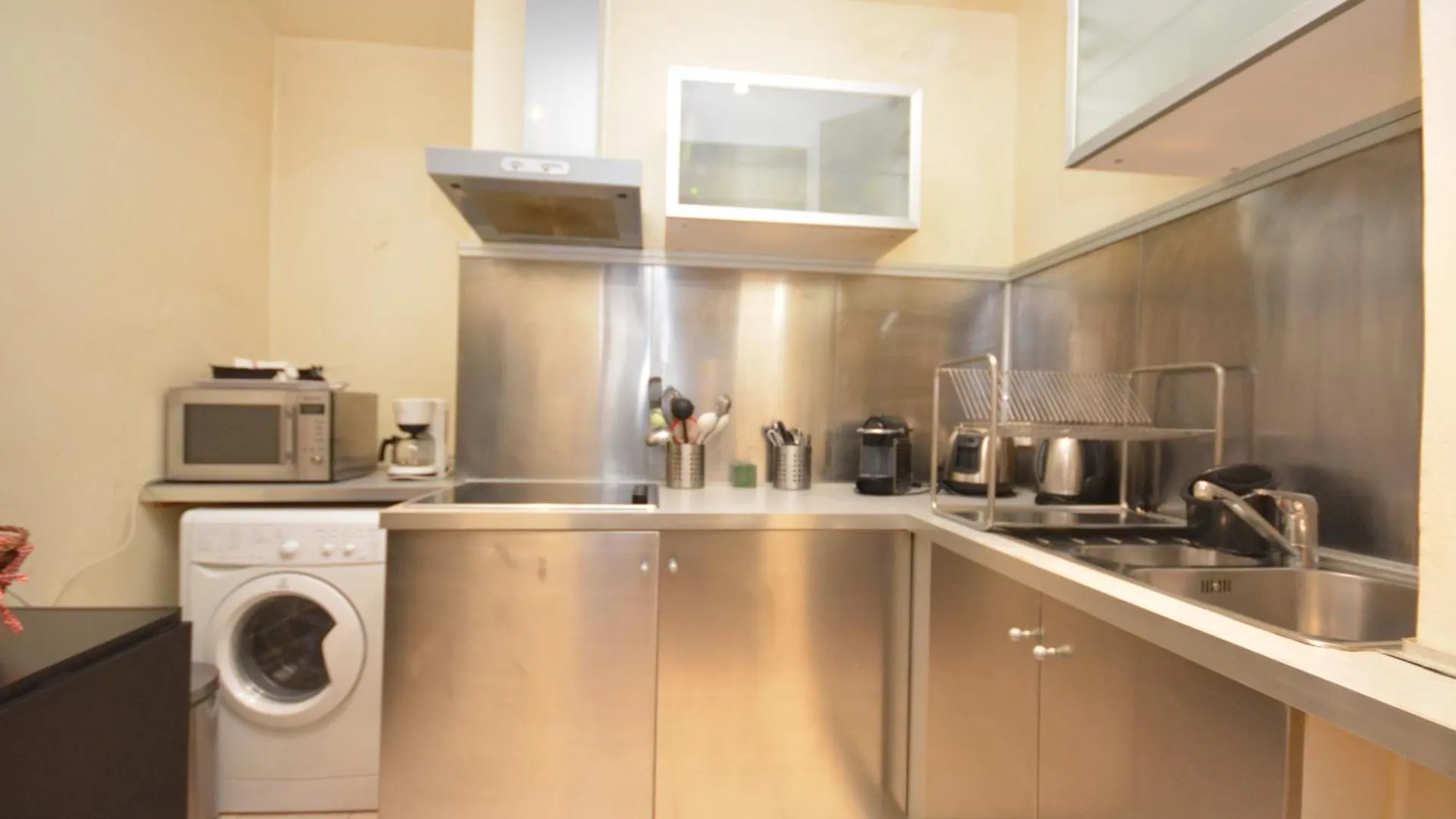 Studio Saint Germain Paris
